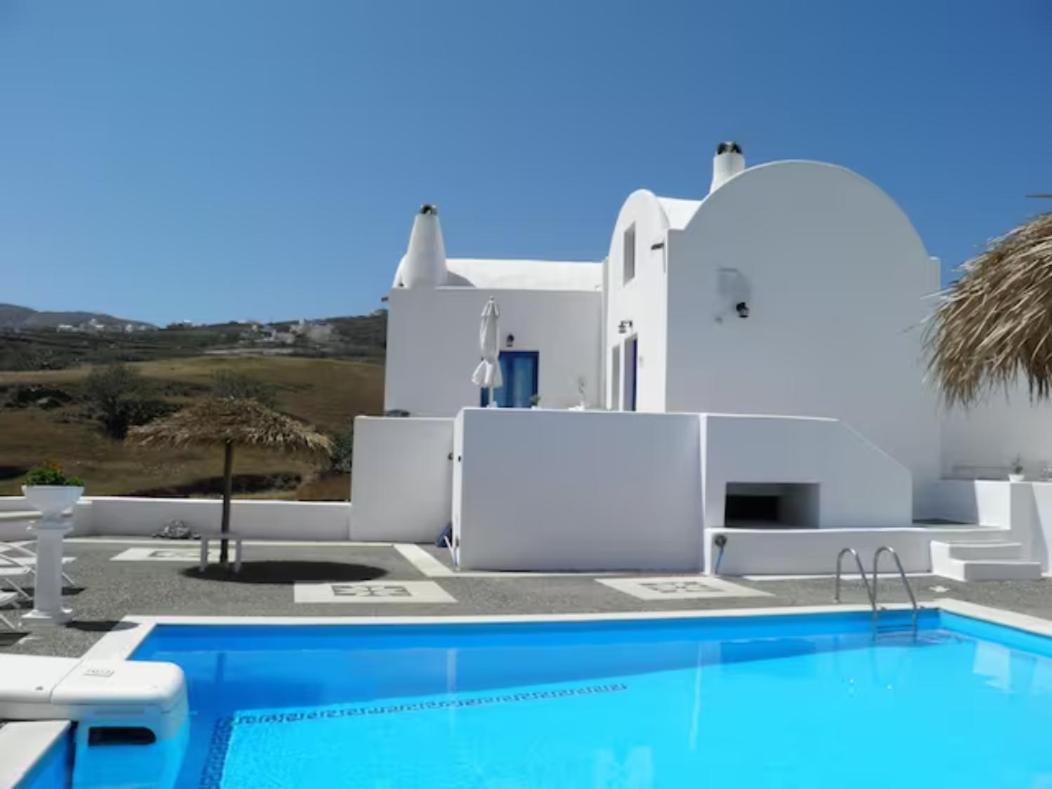 Santorini Traditional Suites Vothon Екстер'єр фото