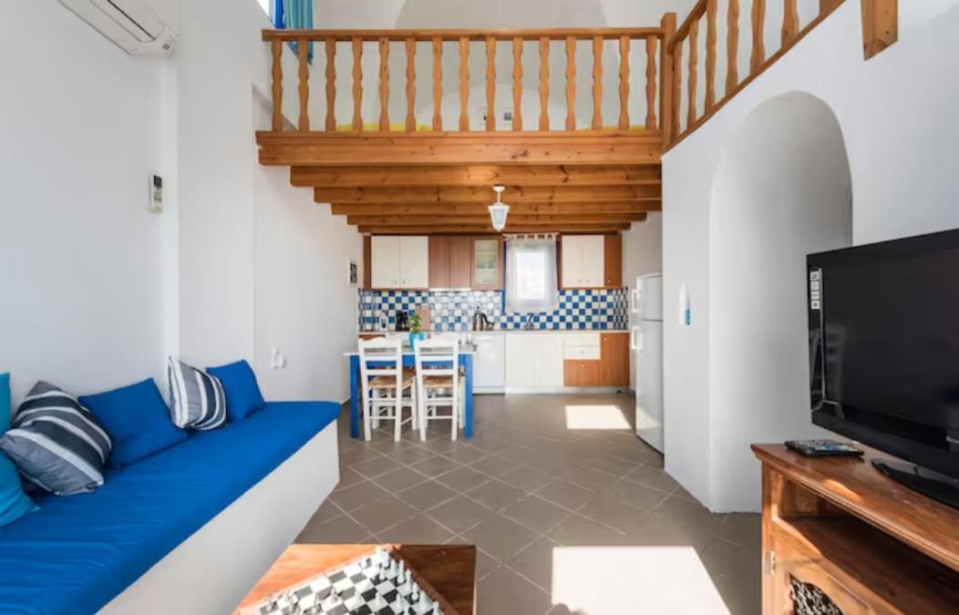 Santorini Traditional Suites Vothon Екстер'єр фото