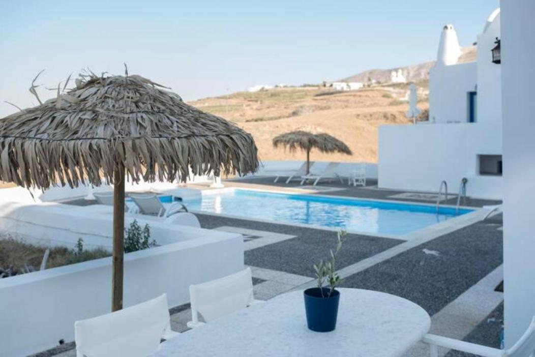 Santorini Traditional Suites Vothon Екстер'єр фото