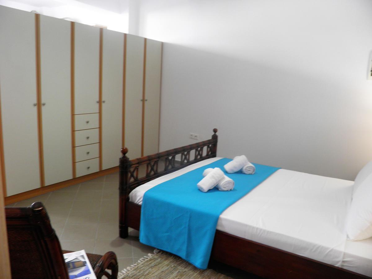 Santorini Traditional Suites Vothon Екстер'єр фото